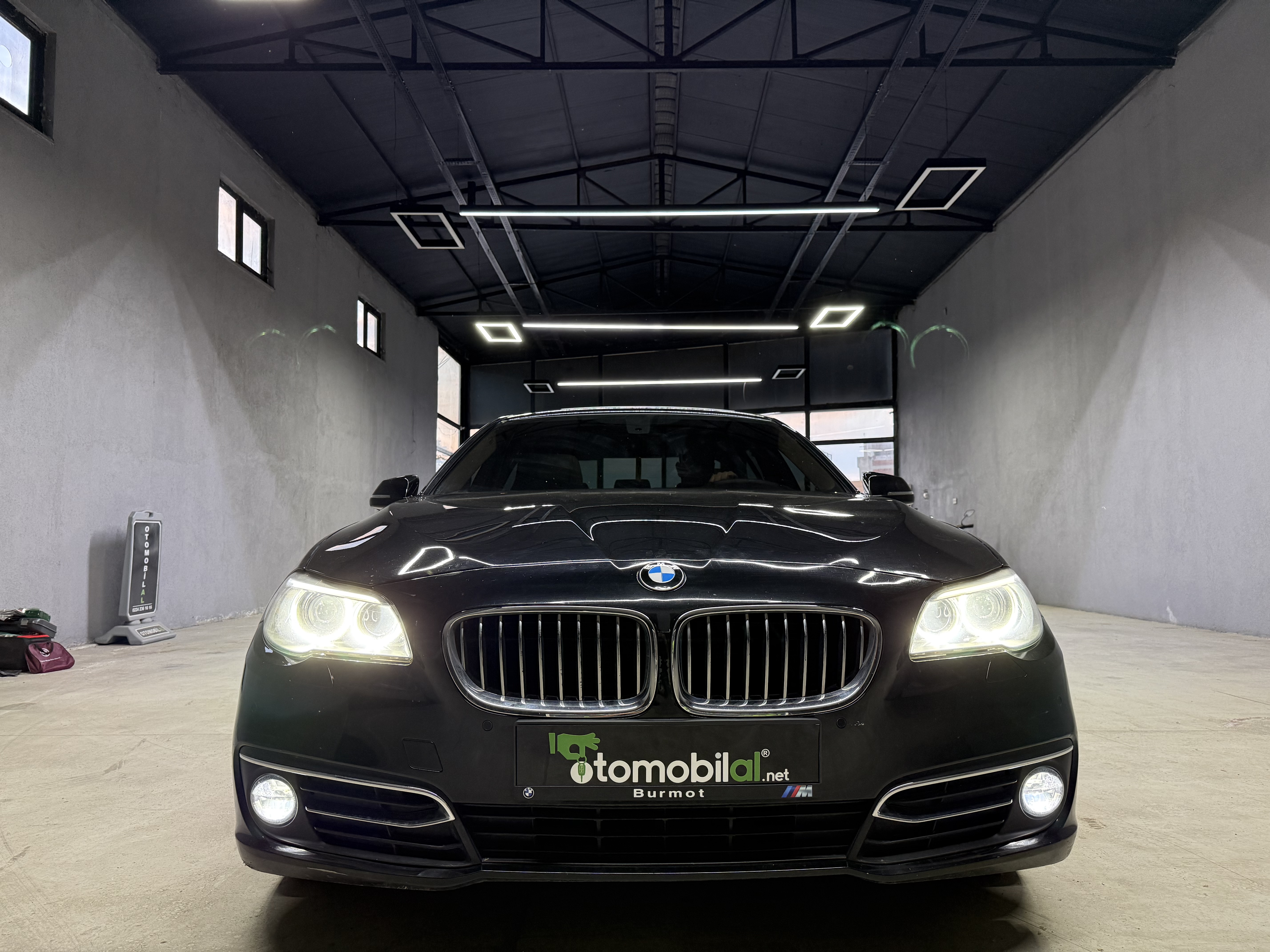 2016 BMW 5.20 İ EXECUTIVE LUXURY LİNE BOYASIZ DEĞİŞENSİZ VE TRAMERSİZ